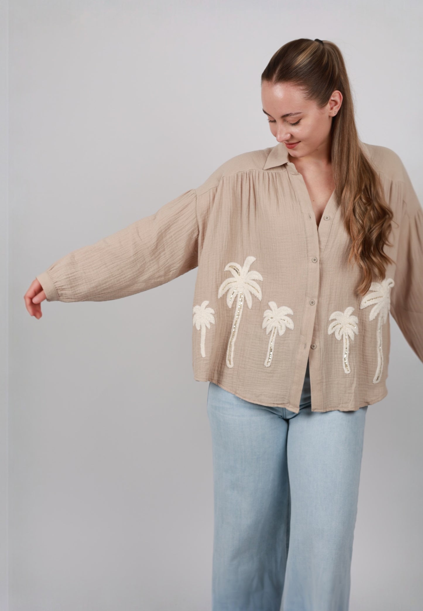Palmtree Sparkle Oversize Musselinbluse - Taupe