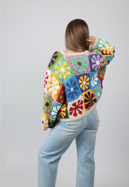 Maya Boho Flower-Cardigan – Handgemacht im Häkel-Look
